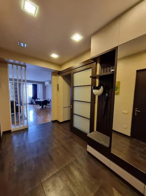 Cosy Apartment In A City Center تبليسي جورجيا